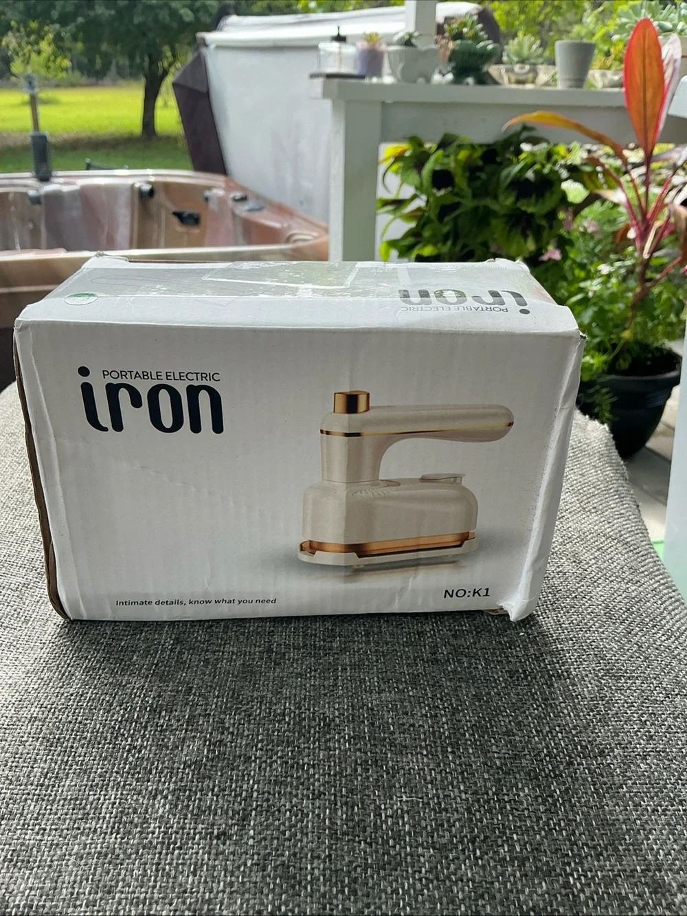 IRO Portable Electric Iron K1 in Cream with Gold Trim
